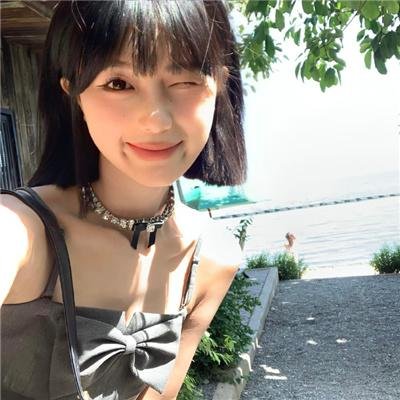 相遇骤雨中